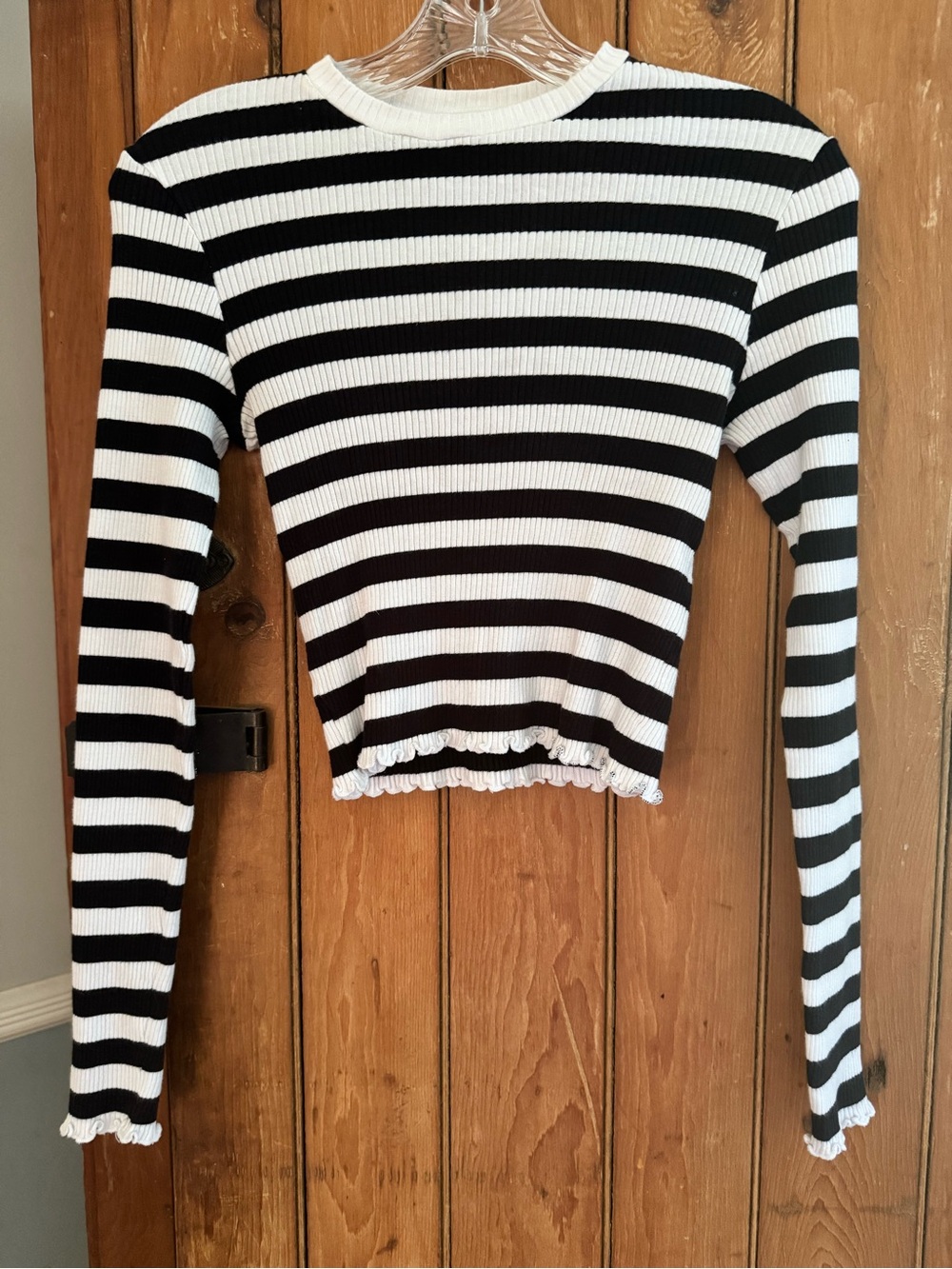 H&M Women’s Black & White Striped Ribbed  Cropped Long Sleeve Top, Size 16/18,XS